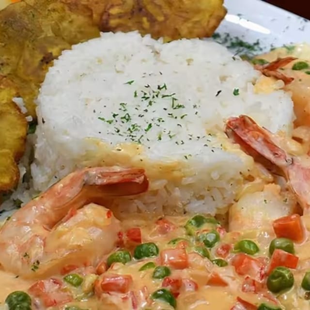 Camarones Al Ajillo.
