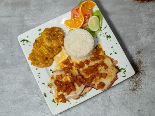 Lomo De Cerdo Hawaiano.